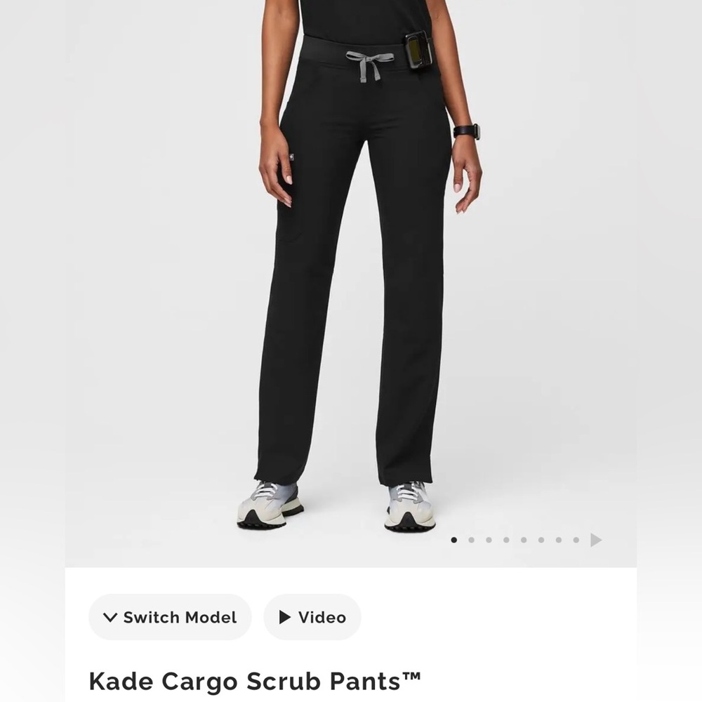 FIGS Black Kade- Cargo Scrub Pants